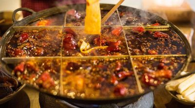  重慶火鍋底料食品廠，很好的配菜，讓你彰顯男人風(fēng)范