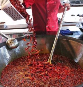 重慶火鍋底料食品廠，好的配菜，讓你彰顯男人風(fēng)范