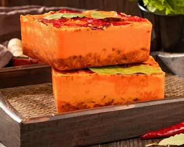 四川火鍋底料魅力何在？揭秘其獨(dú)特風(fēng)味特點(diǎn)