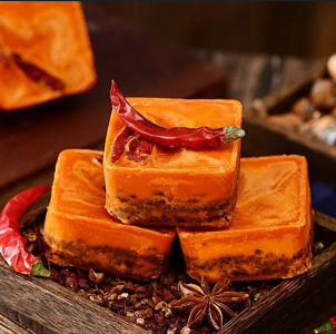 重慶火鍋混合油獨(dú)特風(fēng)味何來(lái)？揭秘熬制秘訣！